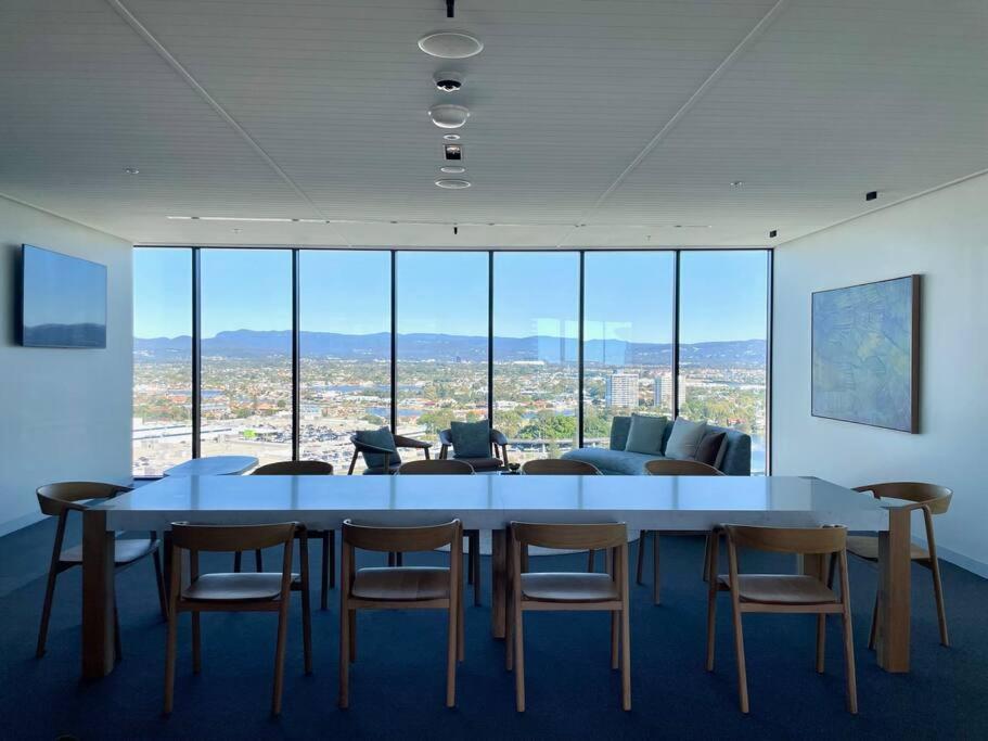 Ferienwohnung New Impressive 180° River View 1 Bed Apt With Pool 47F Gold Coast Exterior foto